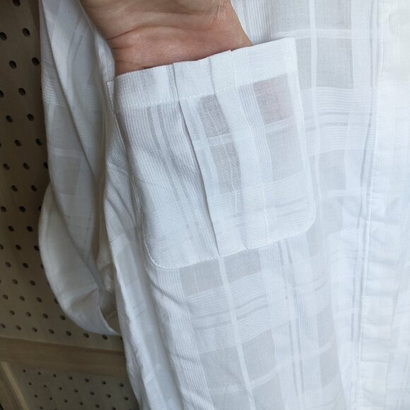 Lane Bryant Women's Shirt Dress / Tunic, White, semi-sheer fabric with pockets - Picture 12 of 13